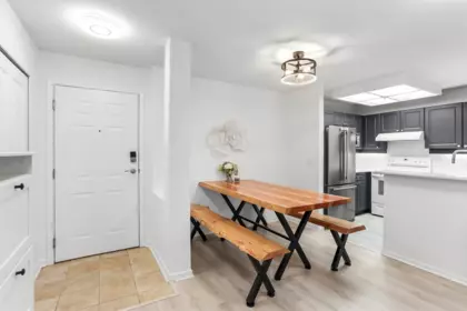 Breakfast Nook Photo of 221 22015 48 Avenue, Langley, BC