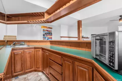 Hot Tub / Spa Photo of 111 Sandringham Crescent, North Vancouver, BC