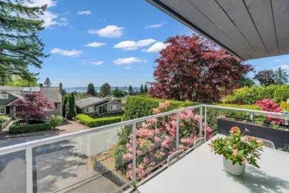 Loft / Bonus Room Photo of 111 Sandringham Crescent, North Vancouver, BC