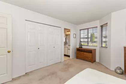 Laundry Room Photo of 36 32659 George Ferguson Way, Abbotsford, BC