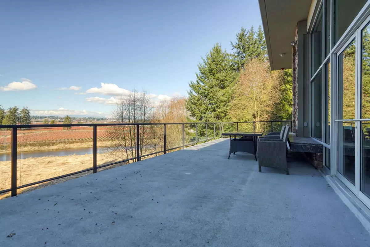 Family Room Photo of 111 15145 36 Avenue, Surrey, BC