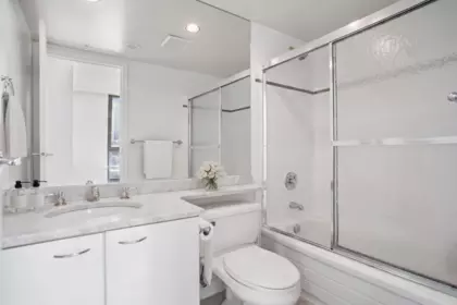 Powder Room Photo of 2803 1367 Alberni Street, Vancouver, BC