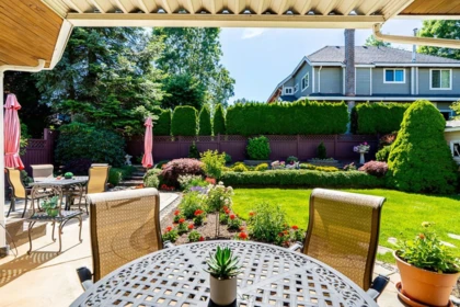 Garden / Landscaping Photo of 10675 Glenwood Crescent, Surrey, BC
