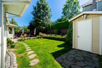 Swimming Pool Photo of 10675 Glenwood Crescent, Surrey, BC