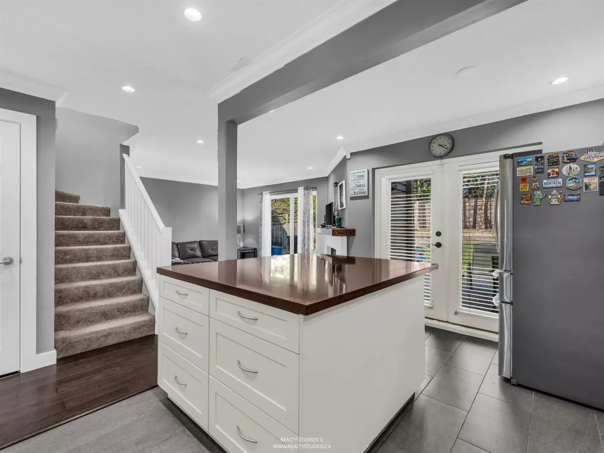 Dining Area Photo of 7170 Hecate Place, Vancouver, BC