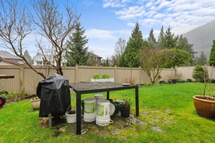 Backyard Photo of 9 349 Walnut Avenue, Harrison Hot Springs, BC