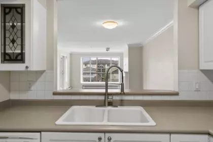 Pantry Photo of 308 2340 Hawthorne Avenue, Port Coquitlam, BC