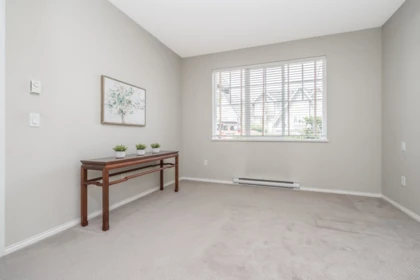 Hallway Photo of 49 15868 85 Avenue, Surrey, BC
