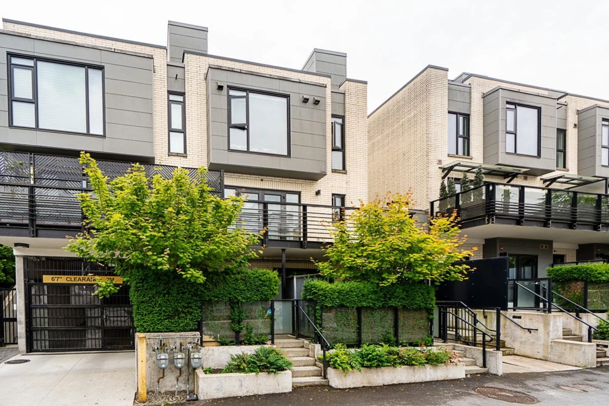 Exterior Rear Photo of 2 589 W King Edward Avenue, Vancouver, BC