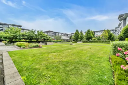 Community Amenities Photo (Clubhouse) of 202 9388 Tomicki Avenue, Richmond, BC