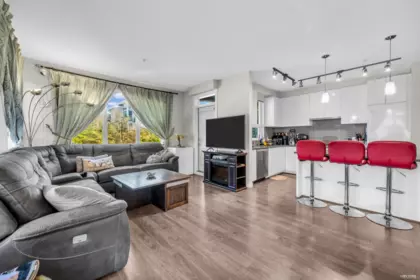 202 9388 Tomicki Avenue, Richmond, BC, Richmond — Apartment/Condo for sale