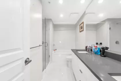 Hallway Photo of 202 9388 Tomicki Avenue, Richmond, BC