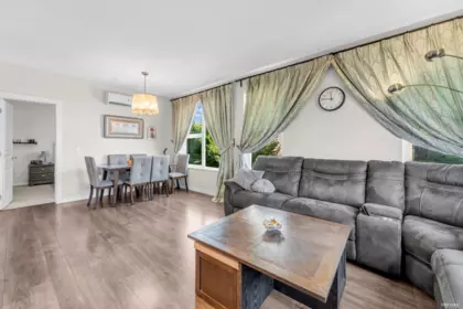 Kitchen Island Photo of 202 9388 Tomicki Avenue, Richmond, BC