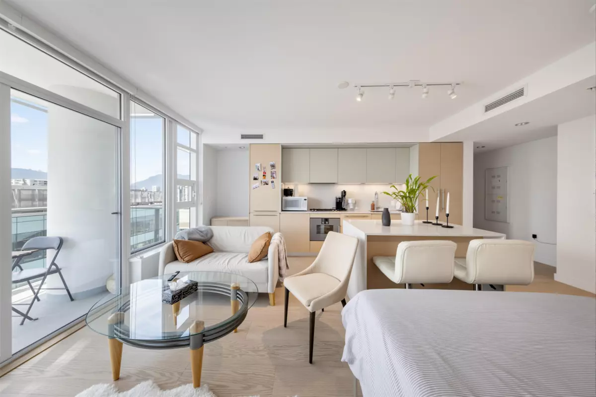 Family Room Photo of 2203 1289 Hornby Street, Vancouver, BC