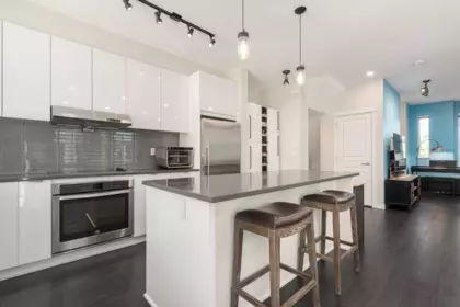 Kitchen Island Photo of 87 5550 Admiral Way, Delta, BC