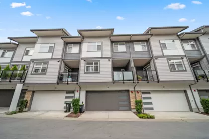 50 8430 203a Street, Langley, BC, Langley — Townhouse for sale