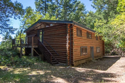 Primary Bedroom Photo of 580 340 Manastee Road, Galiano Island, BC