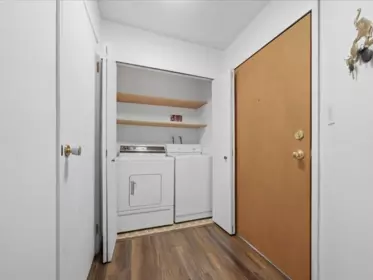 Hallway Photo of 105 32033 Old Yale Road, Abbotsford, BC