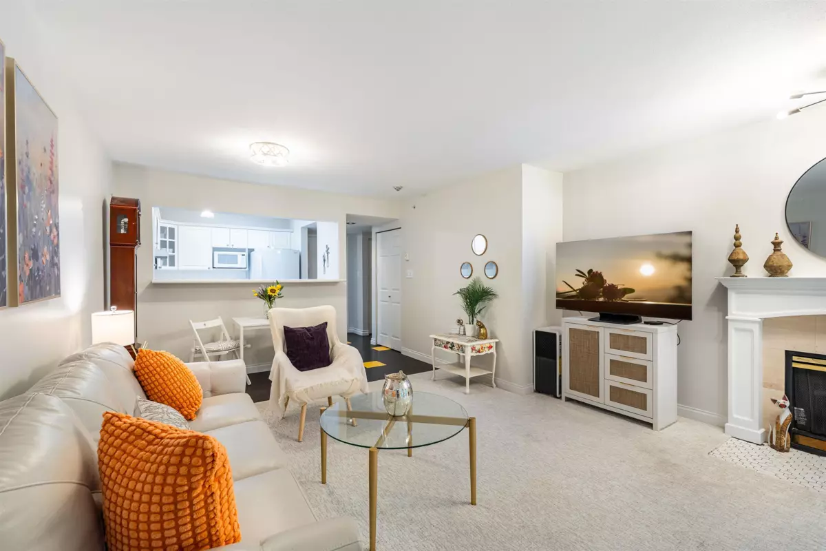 Living Room Photo of 405 3658 Banff Court, North Vancouver, BC