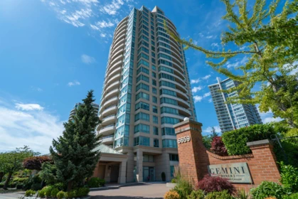 Aerial View of 1105 6659 Southoaks Crescent, Burnaby, BC