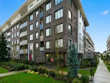 203 15858 Fraser Highway, Surrey, BC, Surrey — Apartment/Condo for sale