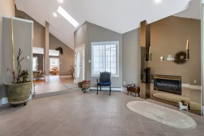 Kitchen Island Photo of 1372 Oxford Street, Coquitlam, BC