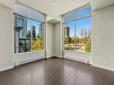 Breakfast Nook Photo of 403 10499 University Drive, Surrey, BC