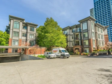 403 10499 University Drive, Surrey, BC, Surrey — Apartment/Condo for sale