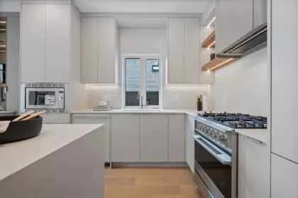 Breakfast Nook Photo of 2 2211 William Street, Vancouver, BC