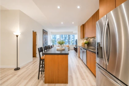 915 1333 W Georgia Street, Vancouver, BC, Vancouver — Apartment/Condo for sale