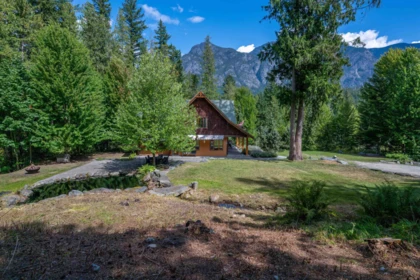 Community Amenities Photo (Clubhouse) of 3 Walkerville Estates, Pemberton, BC