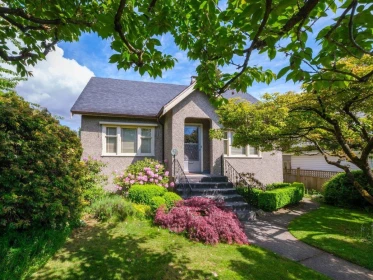 8510 Montcalm Street, Vancouver, BC, Vancouver — Single Family Residence for sale