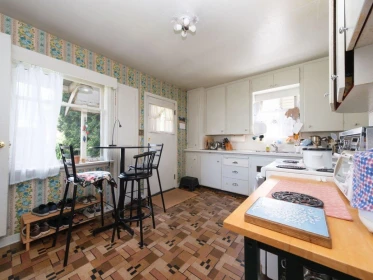 Primary Bedroom Photo of 8510 Montcalm Street, Vancouver, BC