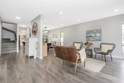 Kitchen Island Photo of 14956 20 Avenue, Surrey, BC