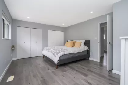 Staircase Photo of 14956 20 Avenue, Surrey, BC