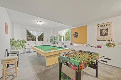 Loft / Bonus Room Photo of 2445 Mowat Place, North Vancouver, BC