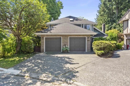 Swimming Pool Photo of 2445 Mowat Place, North Vancouver, BC