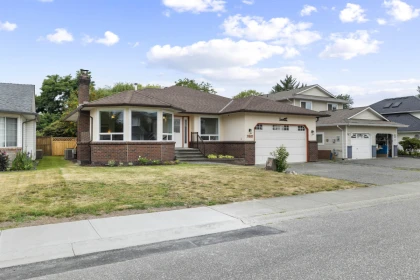 7601 Sapphire Drive, Chilliwack, BC, Chilliwack — Single Family Residence for sale