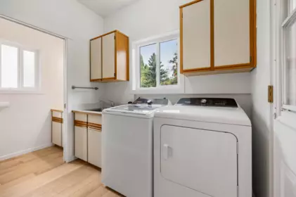 Laundry Room Photo of 7601 Sapphire Drive, Chilliwack, BC