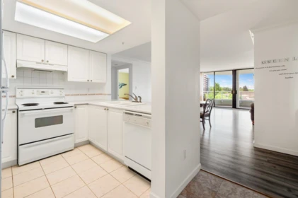 501 6080 Minoru Boulevard, Richmond, BC, Richmond — Apartment/Condo for sale
