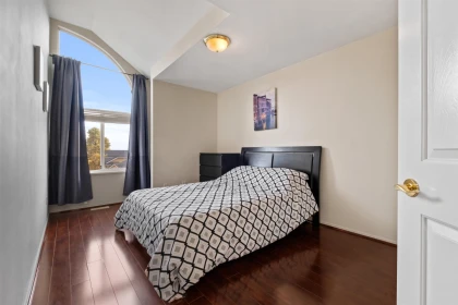 Bedroom 3 Photo of 1512 Eagle Mountain Drive, Coquitlam, BC