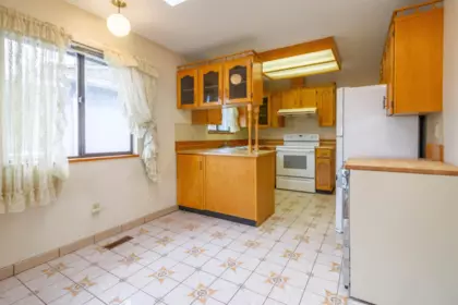 Breakfast Nook Photo of 4467 Perry Street, Vancouver, BC