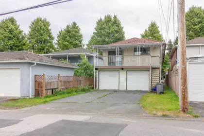 Garden / Landscaping Photo of 4467 Perry Street, Vancouver, BC
