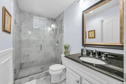 Hot Tub / Spa Photo of 1285 W 47th Avenue, Vancouver, BC