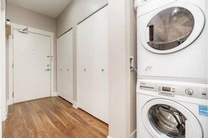 Laundry Room Photo of 419 55 Eighth Avenue, New Westminster, BC