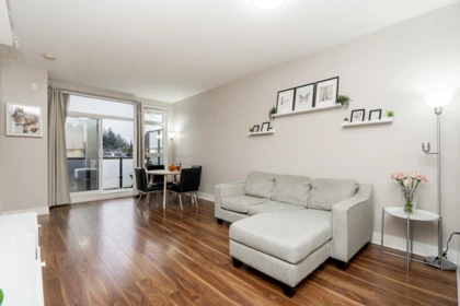 419 55 Eighth Avenue, New Westminster, BC, New Westminster — Apartment/Condo for sale