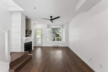 6702 Village Green, Burnaby, BC, Burnaby — Townhouse for sale