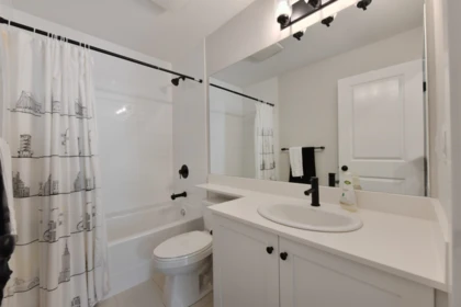 Basement Recreation Room Photo of 8 3339 148 Street, Surrey, BC