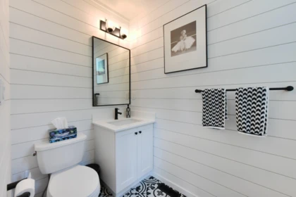 Walk-In Closet Photo of 8 3339 148 Street, Surrey, BC
