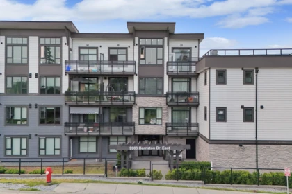 504 9983 E Barnston Drive, Surrey, BC, Surrey — Apartment/Condo for sale